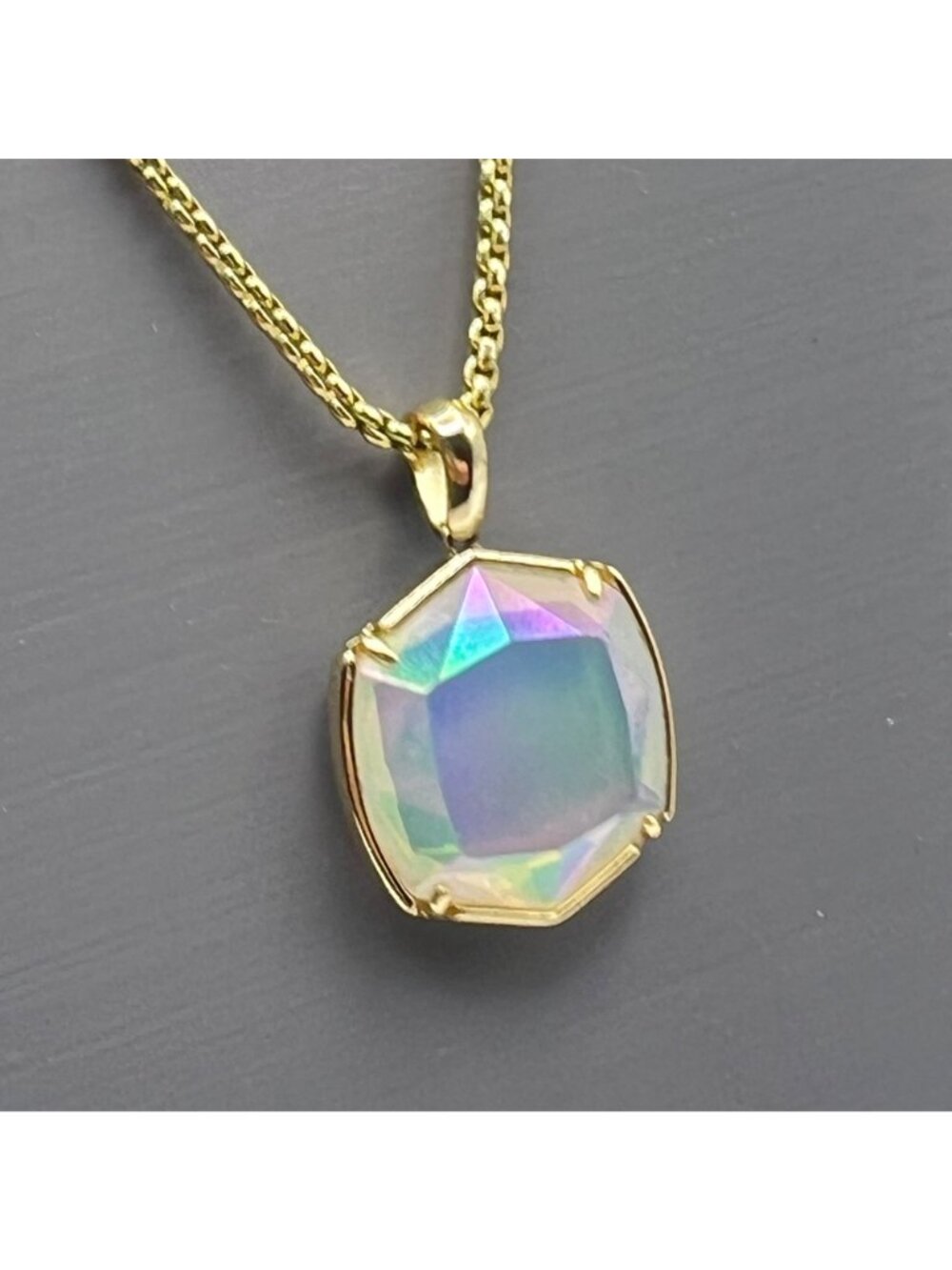 Kendra Scott Gold Iridescent Hexagon Pendant Necklace 28" Adjustable Chain - Picture 4 of 14
